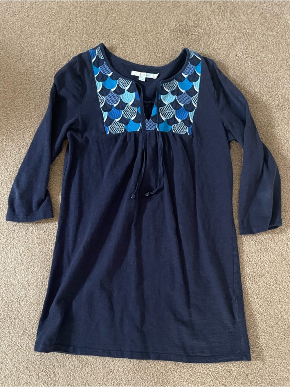 Boden navy tunic size US 4 embroidered front